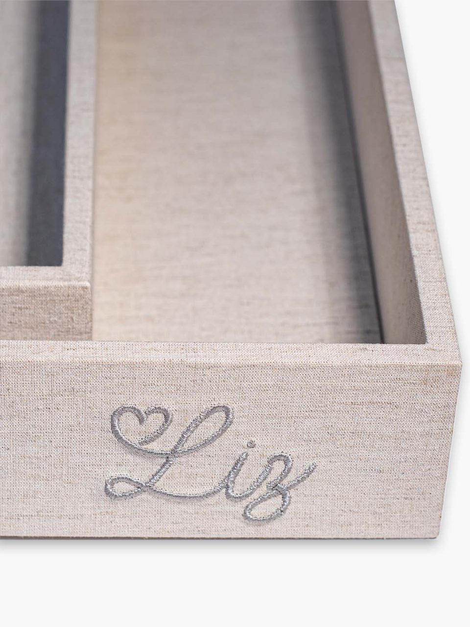 Bandejas com bordado Liz