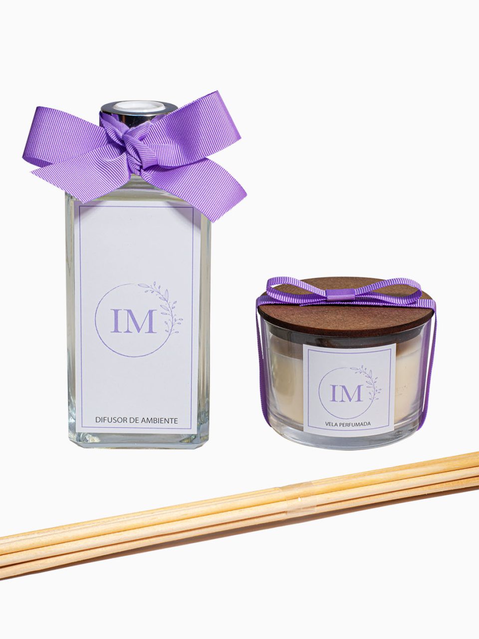 vela perfumada e difusor de ambiente com rótulo personalizado com monograma