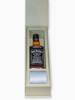 Caixa personalizada Célebrer III - Padrinho solteiro - com bebida Jack Daniels e gravata