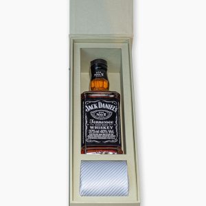 Caixa personalizada Célebrer III - Padrinho solteiro - com bebida Jack Daniels e gravata