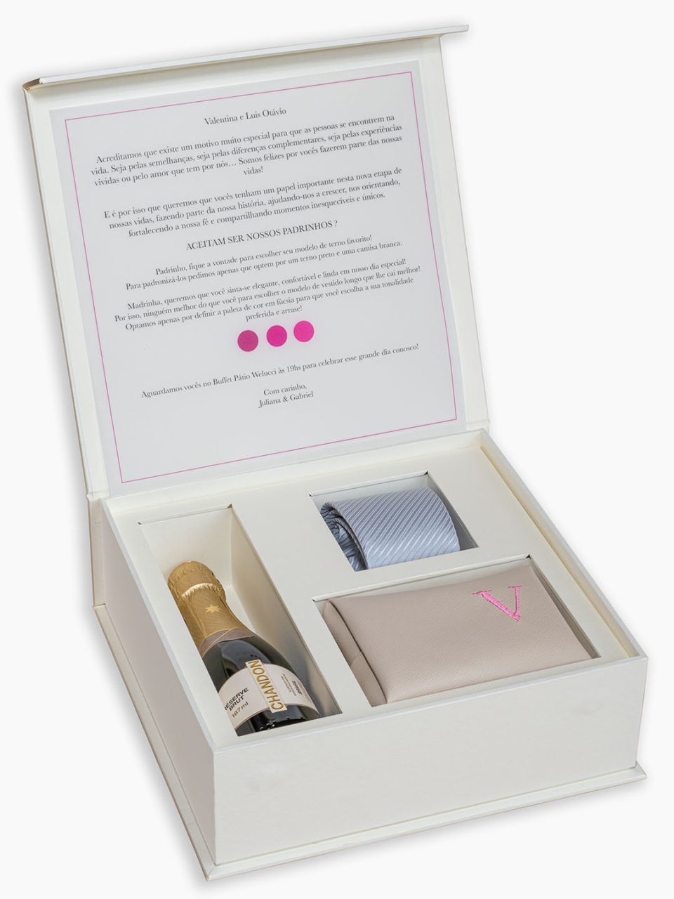 Caixa Personalizada Célébrer IV PARA Casal de Padrinhos de Casamento com baby espumante, necessaire em couro bordada, gravata e convite