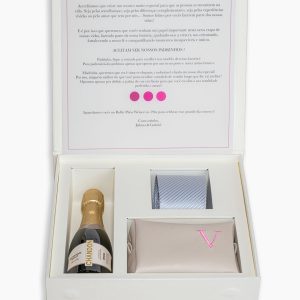 Caixa Personalizada Célébrer IV PARA Casal de Padrinhos de Casamento com baby espumante, necessaire em couro bordada, gravata e convite