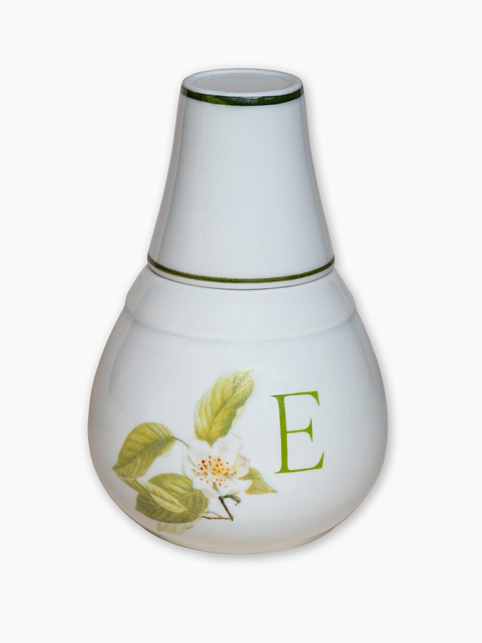 Moringa Lisa 300ml personalizada com flor e letra e filetes na cor verde