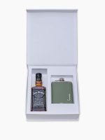 Caixa personalizada Celebrer IX - Solteiro com jack Daniels 375ml e cantil com capa de couro ecológico bordado com inicial