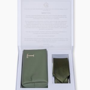 Caixa Personalizada Célébrer XI – Padrinho solteiro com necessaire, gravata e convite