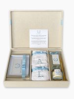 Grand Kit personalizado II com toalhas bordadas, vela, difusor, porta-retrato e convite