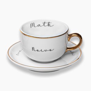 Xícara de cafe personalizada com mensagem e alça de ouro e filetes