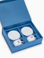 Caixa personalizada Célébrer com 2 Xícaras cafe e pires personalizadas com iniciais e filete