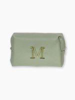 Necessaire Box em couro ecológico com Inicial bordada