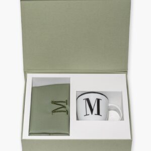 Caixa Personalizada Célébrer V – Padrinho com necessaire M e caneca com inicial