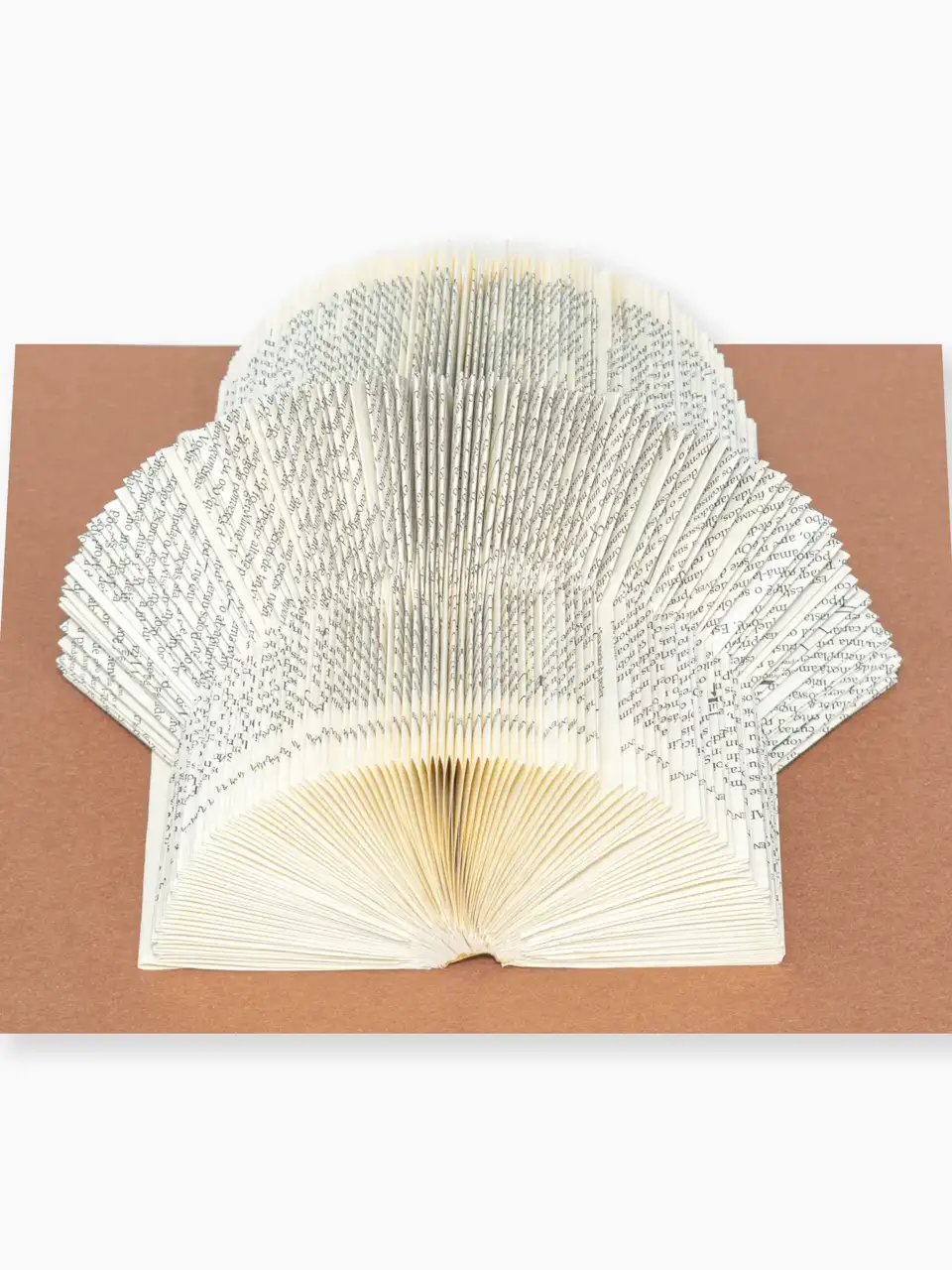 GFA1902 escultura de livro 180° aberta